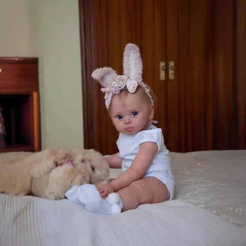 Realistische Reborn Baby Puppe Weiches Silikon Kopf Gliedmaßen Stoffkörper Blaue Augen Blondes Haar Süßes Hasenohren Outfit Für Kinder Geschenk