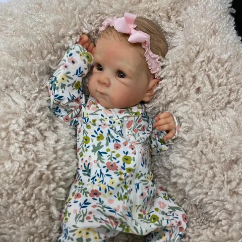 Realistic Reborn Baby Doll Handmade Lifelike Newborn Doll With Floral Clothing Headband For Girls Children Birthday Gift