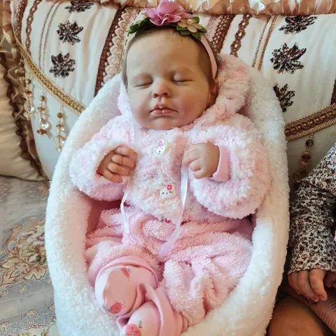 Handgefertigte Realistische Reborn Babypuppe Silikon Vinyl Schlafende Neugeborene Mädchenpuppe Mit Rosa Fleece Outfit Blumen Stirnband 3D Hauttextur