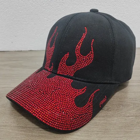 Berretto da Baseball con Strass a Fiamma Per Donna Uomo Cotone Regolabile Protezione Solare Streetwear Hip Hop Cappello