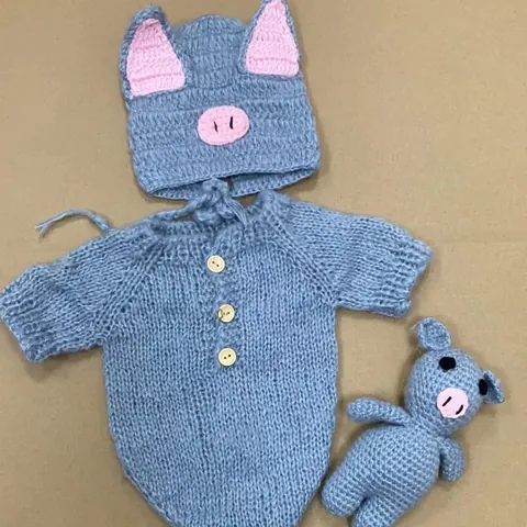 Hand Knitted Reborn Baby Doll Clothes For Large Dolls Includes Romper Hat And Pig Toy Cartoon Animals Doll Accessories