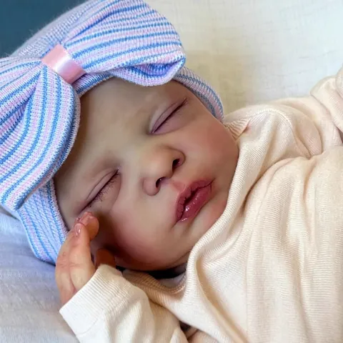 Realistic Reborn Baby Doll With Soft Cloth Body Closed Eyes Sleeping Newborn Girl Doll With Bow Knot Hat Clothing Toy Gift