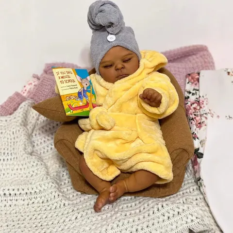 Lifelike Reborn Baby Doll Realistic Newborn Simulation Doll Deep Skin Tone With Yellow Bathrobe Cloth Body Hand Painted Toy Gift