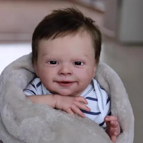 Realistische Reborn Baby Puppe Sebastian Weicher Stoffkörper Handgefertigte Silikon Vinyl Neugeborenen Puppe Blau Gestreift