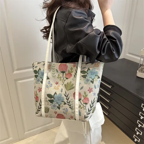 Vintage Floral Jacquard Tote Bag Large Capacity Women Shoulder Handbag PU Leather Straps Casual Daily Shopping Bag