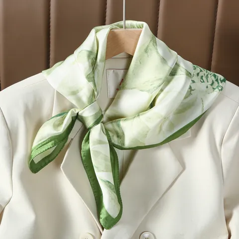 Women's Satin Square Scarf Elegant Floral Print Camellia Pattern Neck Scarf Hair Tie Bag Decoration Accessory Headscarf