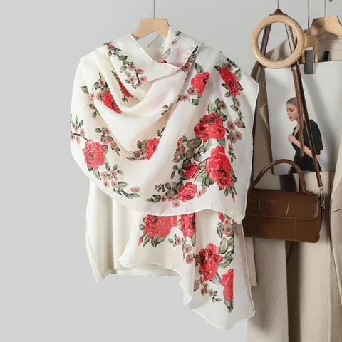 Vintage Etnische Roos Bloemenprint Sjaal Voor Vrouwen Polyester Satijn Omslagdoek Elegant Reizen Fotografie Accessoires