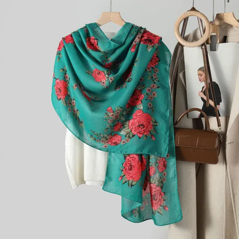 Vintage Etnische Roos Bloemenprint Sjaal Voor Vrouwen Polyester Satijn Omslagdoek Elegant Reizen Fotografie Accessoires