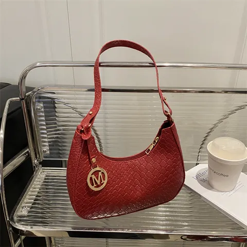 Women Woven PU Leather Hobo Bag Solid Color Crescent Shoulder Underarm Bag With Gold Metal Letter Charm For Daily Work