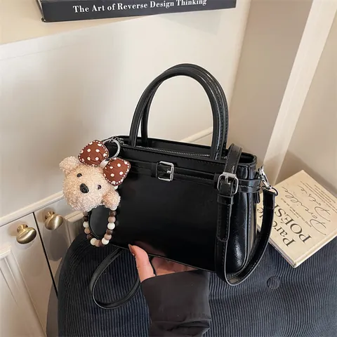 Borsa a Spalla da Donna in Pelle PU alla Moda Borsa Quadrata Piccola di Nicchia Borsa a Mano Crossbody Con Tracolla Rimovibile Ciondolo Orsetto a Pois