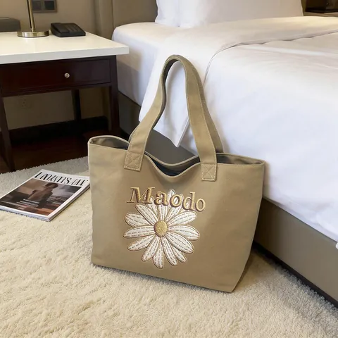 Women Retro Canvas Tote Bag Embroidered Daisy Letter Large Capacity Shoulder Bag Casual Commuter Handbag Korean Style