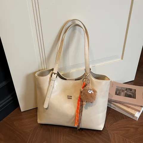 Large Capacity PU Leather Tote Bag For Women Solid Color Commute Shoulder Bag With Plush Monster Pendant Handbag Purse