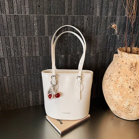 Women's Glossy PU Leather Bucket Tote Bag Fashion Casual Shoulder Bag With Cherry Pearl Charm Large Capacity Handbag