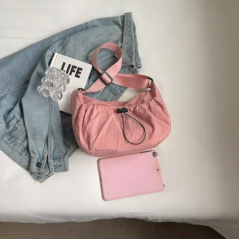 Fashion Pleated Crossbody Bag For Women Large Capacity Nylon Dumpling Shoulder Bag Casual Everyday Travel Messenger Bag