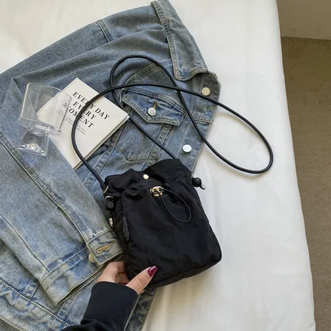 Γυναικεία Μινιμαλιστική Τσάντα Crossbody από Νάιλον Πλέγμα Ελαφριά Φορητή Μίνι Τσάντα Κινητού Τηλεφώνου Casual Στυλ Δρόμου
