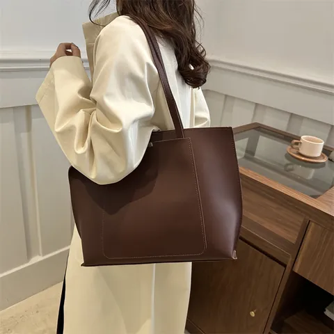 Dames Grote Capaciteit PU Leren Tote Bag Minimalistische Woon-werk Schoudertas Met Voorvak Metalen Decoratie Handtas