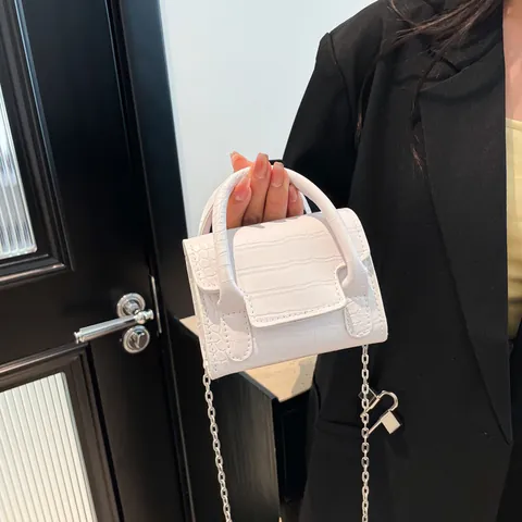 Women's Mini Crocodile Pattern PU Leather Square Crossbody Bag With Metal Chain Strap Retro Handheld Shoulder Bag