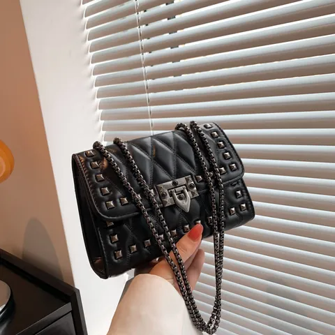 Vintage Gewatteerde Klinknagel Ketting Schoudertas Voor Vrouwen PU Leer Bezet Crossbody Kleine Vierkante Tas Flip Lock Handtas Dagelijks Feest Portemonnee
