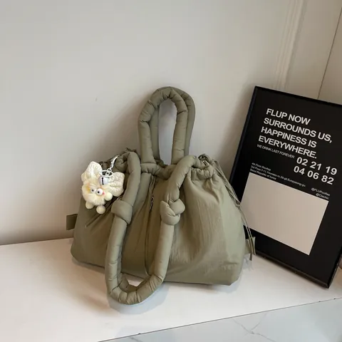 Padded Quilted Nylon Cloud Shoulder Bag Women Large Capacity Drawstring Pleated Tote Bucket Bag Versatile Casual Handbag