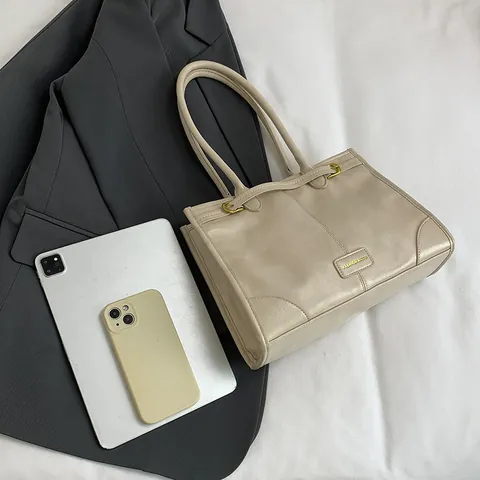 Vintage Large Capacity PU Leather Tote Bag For Women Autumn Winter Soft Shoulder Underarm Bag High Quality Solid Color Commute Handbag