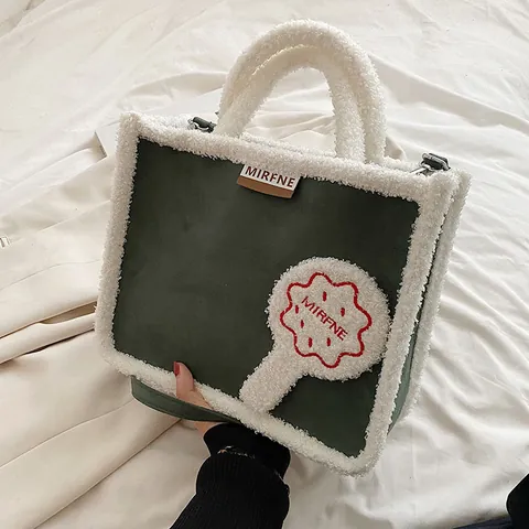 Large Capacity Lamb Wool Plush Tote Bag For Women Autumn Winter Fashion Faux Suede Shoulder Handbag With Adjustable Strap