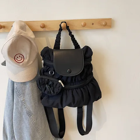 Koreanischer Stil Gerafft Nylon Rucksack Damen Mode Süß Plissiert Schultasche Lässig Handtasche Mit Mini Münzbörse
