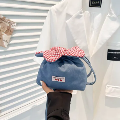 Süße Denim Gingham Blume Umhängetasche Für Damen Kleine Erdbeer Aufnäher Eimer Handytasche Täglich Lässig Aufbewahrungstasche