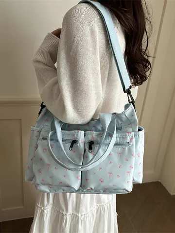 Dames Bloemen Meerdere Zakken Tote Bag Grote Capaciteit Waterdicht Nylon Schoudertas Zoete Strik Print Crossbody Tas Voor Dagelijks Reizen