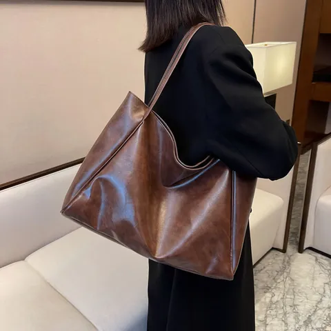 Women Large Capacity PU Leather Tote Bag Vintage Minimalist Shoulder Bag Solid Color Commuter Underarm Bag Casual Fashion Handbag