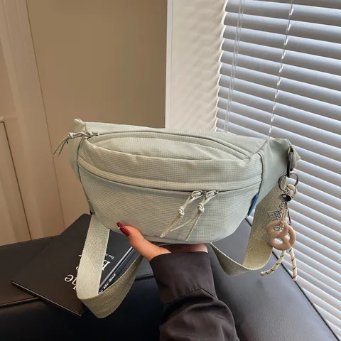 Sac de Poitrine Décontracté Style Japonais Pour Femmes Sport de Cyclisme Extérieur Sac à Bandoulière Mode Minimaliste Sac Banane Avec Pendentif