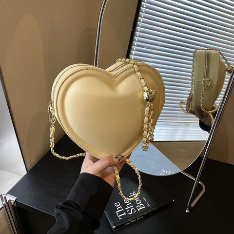 Fashion Heart Shaped PU Leather Crossbody Bag For Women Chic Chain Strap Small Shoulder Bag Solid Color Zipper Closure Dating Party Purse