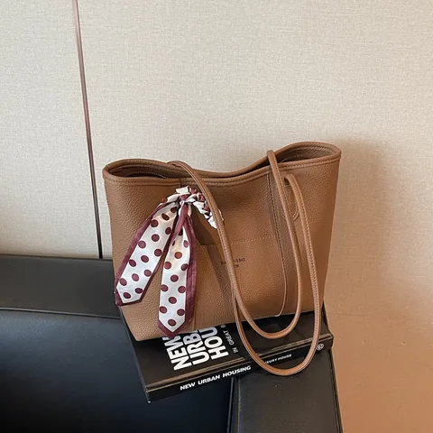 Borsa Tote da Donna in Pelle PU Martellata Grande Capacità Borsa a Spalla da Pendolare Con Foulard a Pois per Ufficio Quotidiano