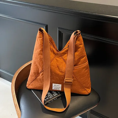 Japanese Minimalist Large Capacity Tote Bag For Women Wrinkled Nylon Geometric Triangle Shoulder Bag With Adjustable Wide Strap