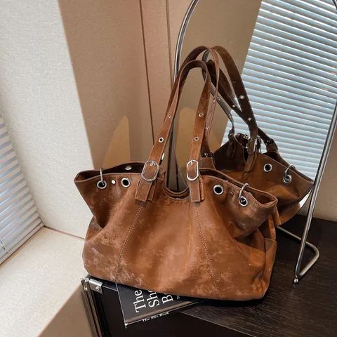 Borsa Tote da Donna Semplice Grande Capacità in Ecopelle Borsa a Spalla Sottobraccio Con Occhielli Metallici Stile Retrò