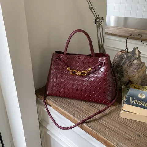 Women's Woven PU Leather Handbag With Metal Knot Detail Retro Minimalist Shoulder Crossbody Bag High Quality Tote Purse