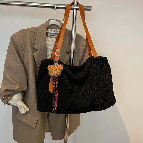 Women Fashion Plush Tote Bag Large Capacity Lamb Wool Shoulder Bag With Bear Charm Autumn Winter Soft Handbag Daily Casual Bag