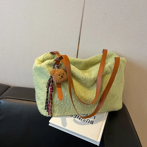 Women Fashion Plush Tote Bag Large Capacity Lamb Wool Shoulder Bag With Bear Charm Autumn Winter Soft Handbag Daily Casual Bag
