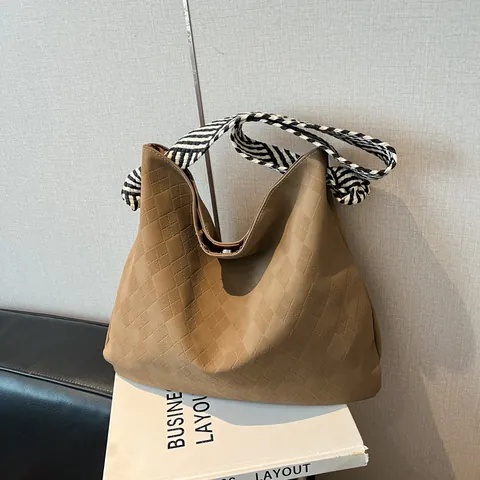 Sac Cabas Femme en Similicuir Mat Avec Bandoulière Large Tressée à Rayures Zébrées Noir et Blanc Sac à Épaule Grande Capacité
