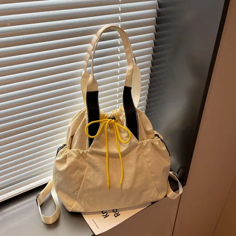 Mochila de Nailon para Mujer con Cordón Gran Capacidad Bolso de Viaje Deportivo Tote Cordón Amarillo en Contraste Bolso de Hombro Escuela Mochila Casual