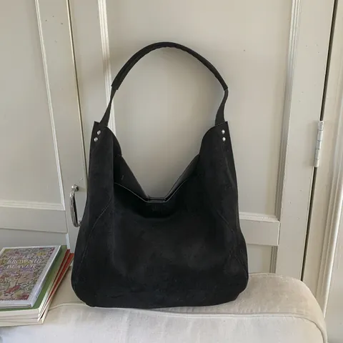 Borsa Hobo Grande In Pelle Scamosciata Da Donna Borsa A Tracolla Minimalista Con Borchie E Chiusura Magnetica