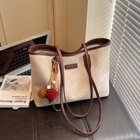 Bolso Tote de Gamuza Sintética Cuero PU Gran Capacidad para Mujer Bolso de Hombro Minimalista Vintage Con Colgante