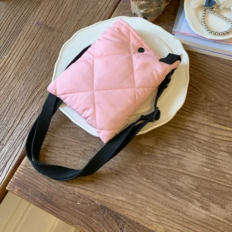 Women Casual Quilted Nylon Crossbody Bag With Plush Penguin Pendant Fashion Rhombus Stitching Small Shoulder Phone Bag
