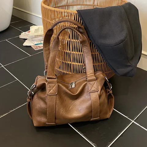 Vintage PU Leather Boston Tote Bag Women Large Capacity Handbag Wide Woven Strap Retro Casual Travel Shoulder Bag Satchel