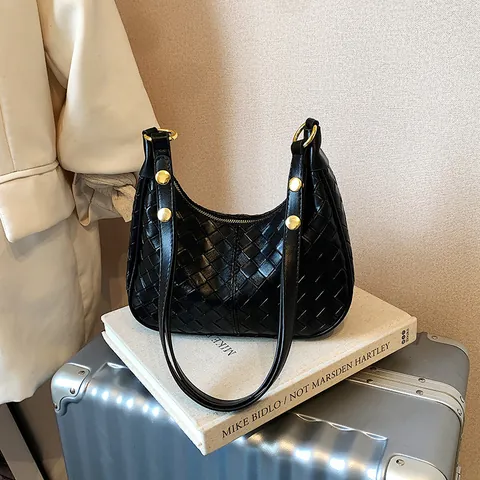 Women Woven Hobo Bag French Style PU Leather Crescent Shoulder Bag With Gold Hardware Vintage Underarm Crossbody Bag