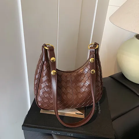 Women Woven Hobo Bag French Style PU Leather Crescent Shoulder Bag With Gold Hardware Vintage Underarm Crossbody Bag
