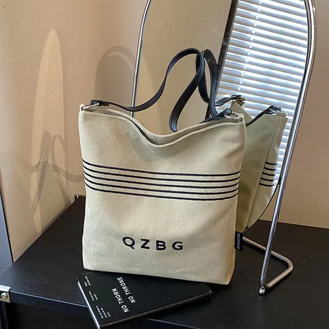 Women Vintage Canvas Shoulder Bag Large Capacity Tote Bucket Bag With QZBG Letter Print Contrast PU Leather Straps Handbag
