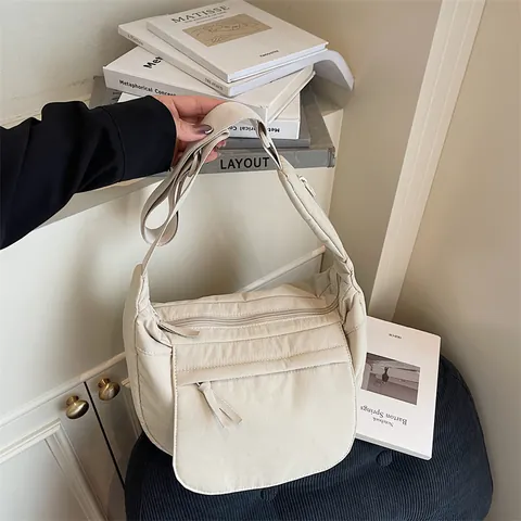 Damen Große Kapazität Einfarbige Nylon Schultertasche Minimalistische Hobo Umhängetasche Für Den Täglichen Weg Zur Arbeit Reise