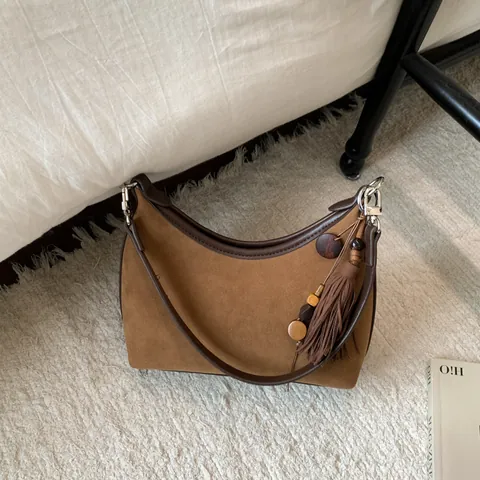 Women Vintage PU Suede Look Hobo Bag With Tassel Wooden Bead Charm Adjustable Strap Retro Minimalist Underarm Shoulder Bag
