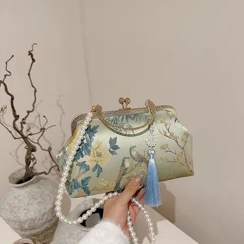 New Chinese Style Vintage Embroidered Evening Bag For Women Floral Bird Pattern Handbag With Artificial Pearl Strap Tassel
