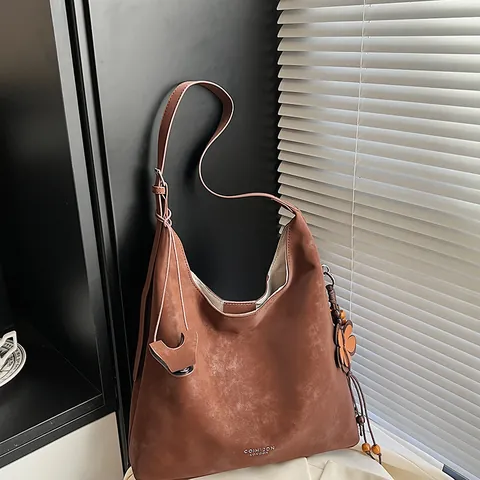 Vintage Large Capacity PU Leather Tote Bag For Women Frosted Hobo Shoulder Bag Commuter Fashion Handbag With Flower Pendant
